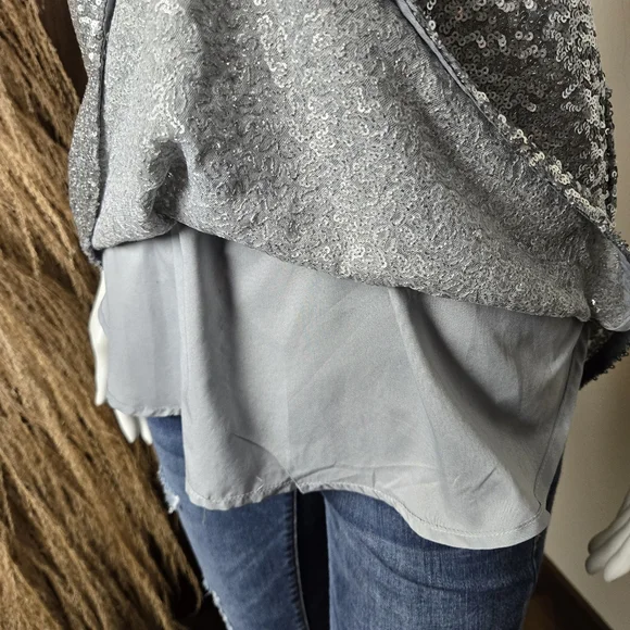 NWT GAP Silver Sequin Scoop Neck Dressy Tank Top - Picture 9 of 12